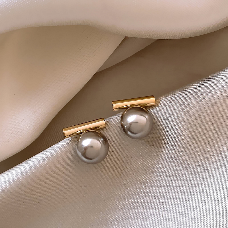 Elegant Dark Pearl Earrings